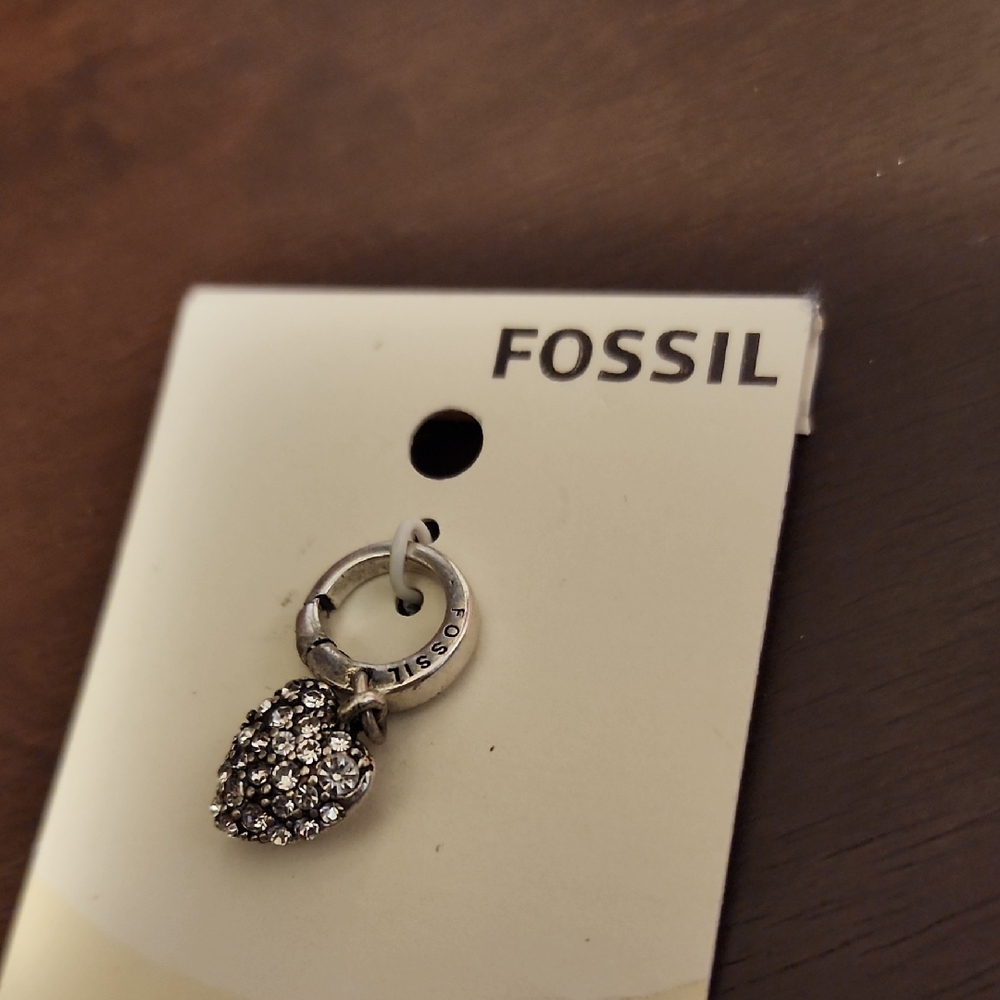 Fossil Silver Heart Pendant - Picture 2 of 3